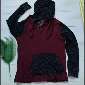 *💖 2/$15 or 4/$25, two tone hooded long sleeve shirt